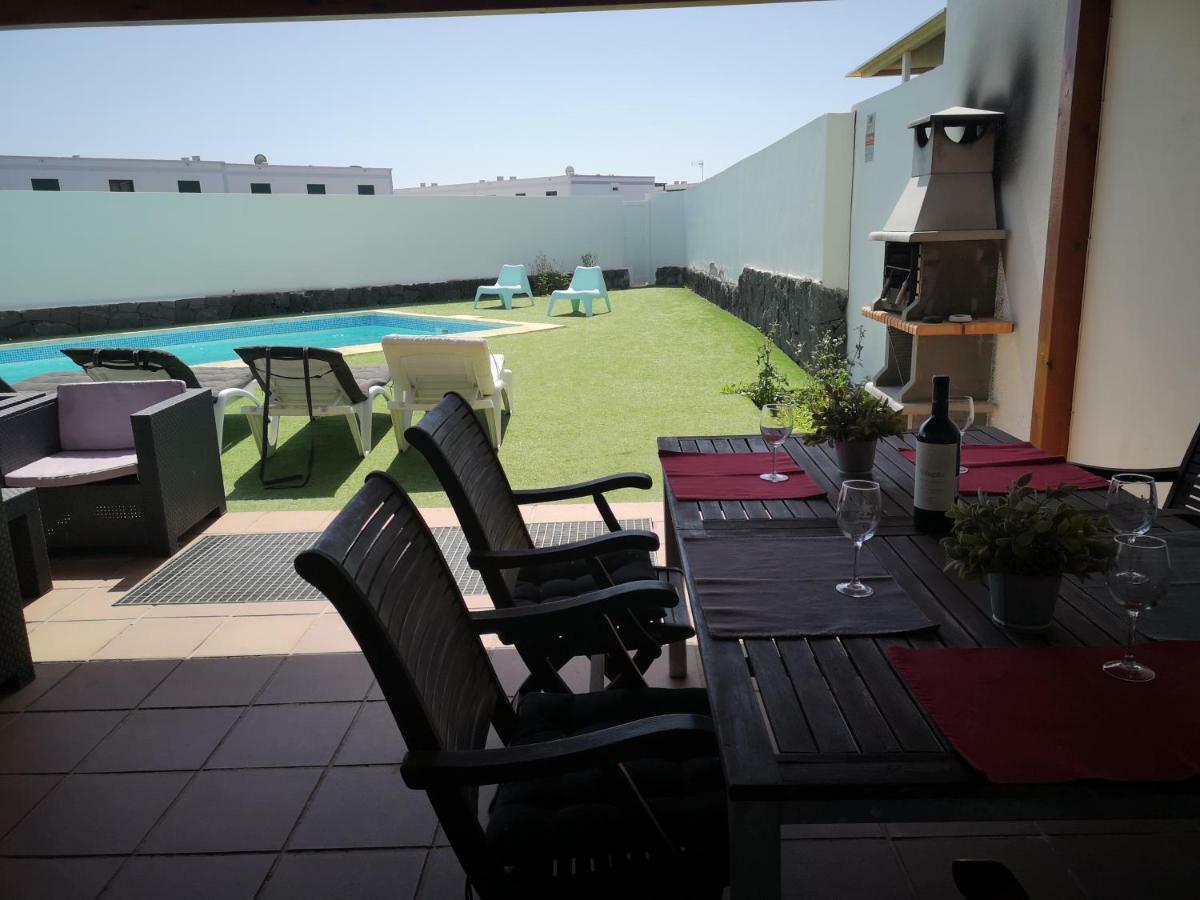 Villaantonia Private Huge Heated Pool And Super Fast Wifi Playa Blanca  Buitenkant foto